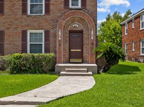2806 Cleburne Street, Houston TX 77004
