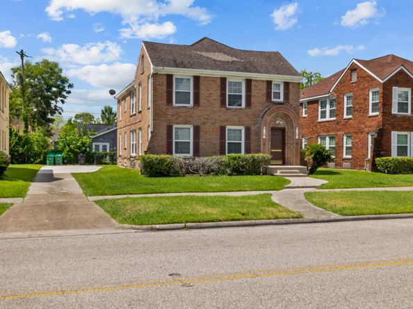 2806 Cleburne Street, Houston TX 77004