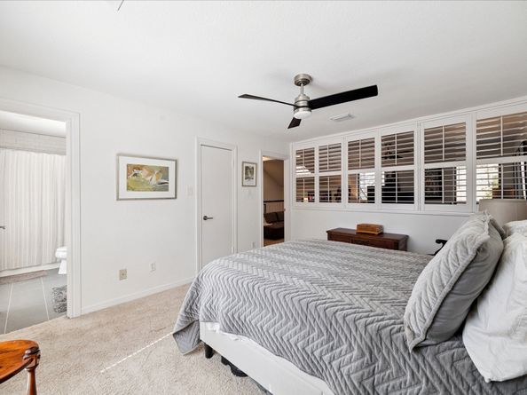 701 Bering Drive 402, Houston TX 77057