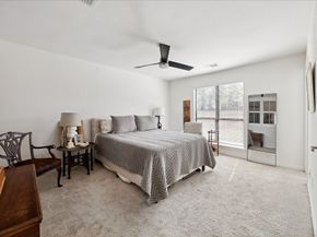 701 Bering Drive 402, Houston TX 77057