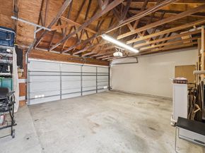 701 Bering Drive 402, Houston TX 77057