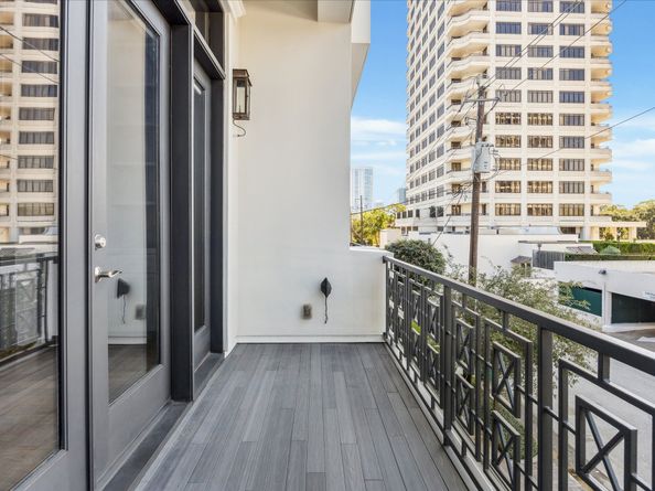 2103 Argonne Street B, Houston TX 77019