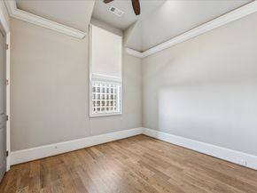 2103 Argonne Street B, Houston TX 77019