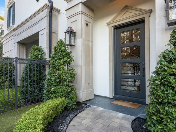 2103 Argonne Street B, Houston TX 77019