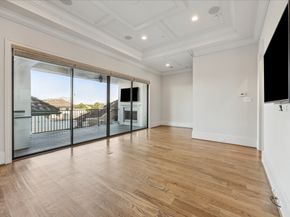 2103 Argonne Street B, Houston TX 77019