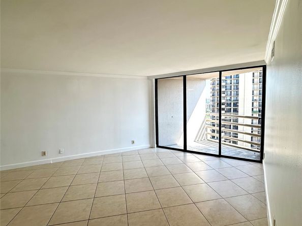 3525 Sage Road 1406, Houston TX 77056