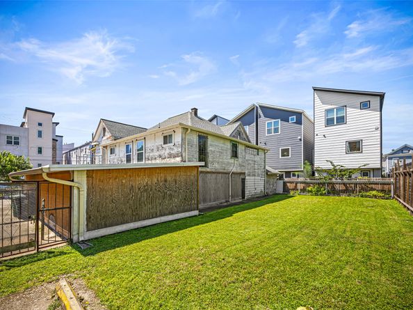 1214 Edwards Street, Houston TX 77007