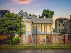 1214 Edwards Street, Houston TX 77007