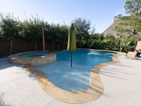 6 Canopy Green Drive, Tomball TX 77375