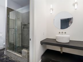 1016 Crocker Street, Houston TX 77019