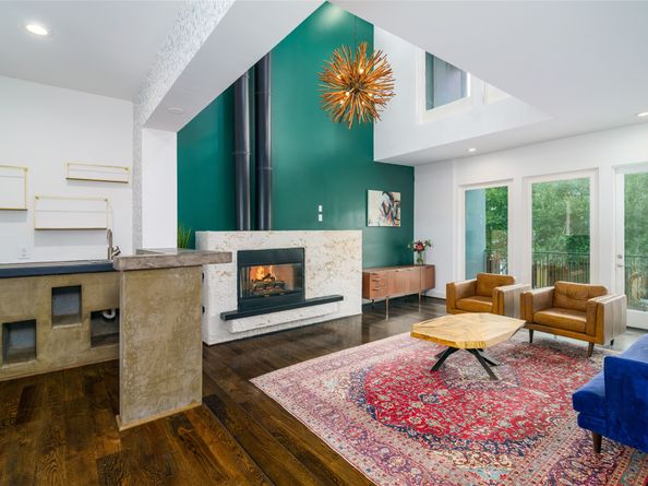 1016 Crocker Street, Houston TX 77019