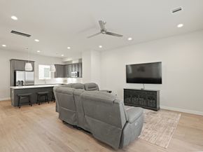 709 Sienna Palm Lane, Houston TX 77008