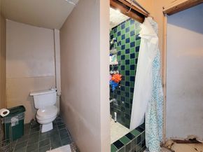418 Bishop Street, Houston TX 77009