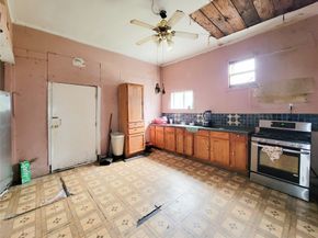 418 Bishop Street, Houston TX 77009