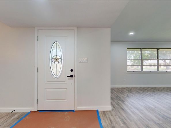 210 Outlook Drive, Houston TX 77034