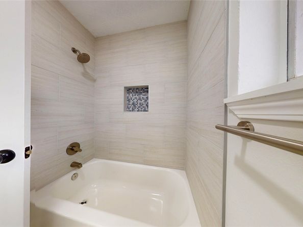 210 Outlook Drive, Houston TX 77034