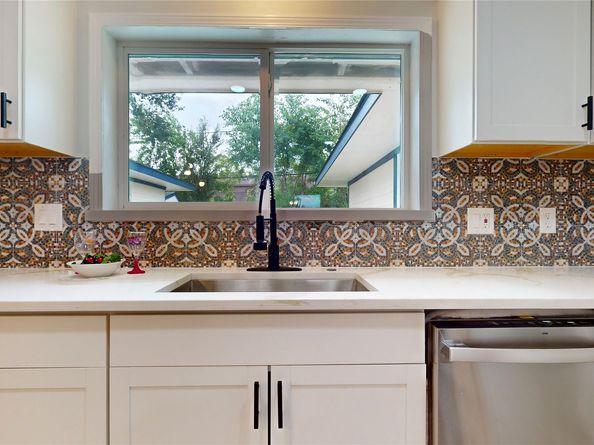 210 Outlook Drive, Houston TX 77034