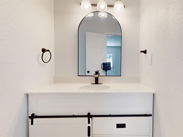 210 Outlook Drive, Houston TX 77034