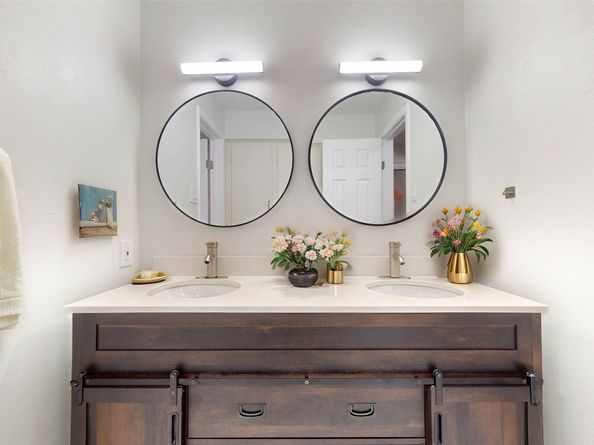 210 Outlook Drive, Houston TX 77034