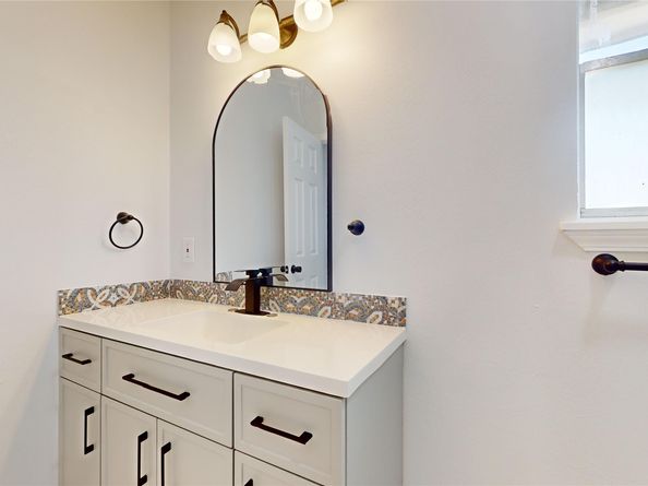 210 Outlook Drive, Houston TX 77034