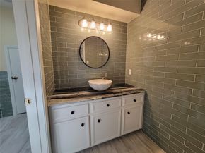 10 Dovewood Place, The Woodlands TX 77381