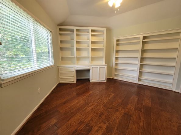 10 Dovewood Place, The Woodlands TX 77381