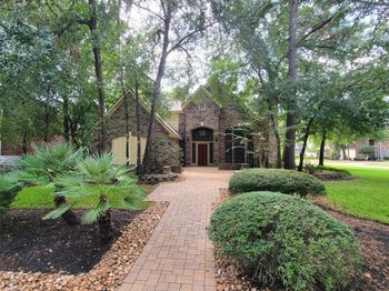 10 Dovewood Place