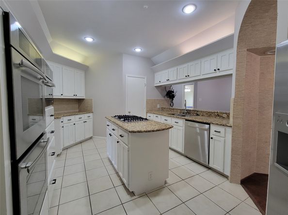 10 Dovewood Place, The Woodlands TX 77381