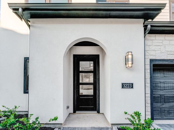 3223 Royal Oaks Hollow Lane, Houston TX 77082