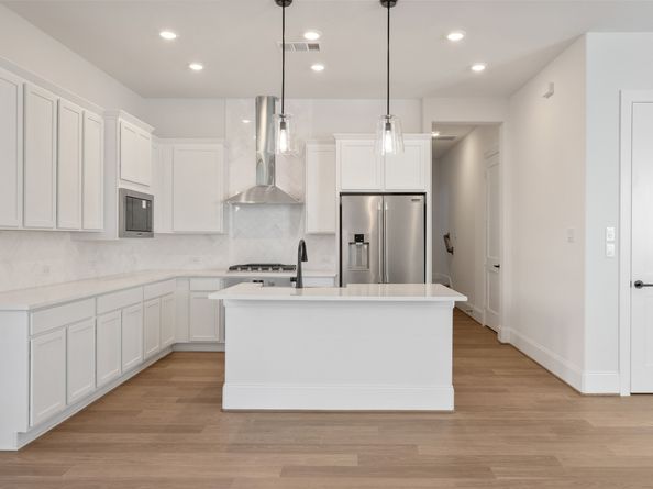 3223 Royal Oaks Hollow Lane, Houston TX 77082