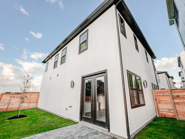 3223 Royal Oaks Hollow Lane, Houston TX 77082