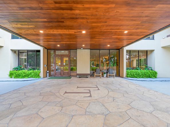 14655 Champion Forest Drive 505, Houston TX 77069