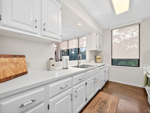 14655 Champion Forest Drive 505, Houston TX 77069