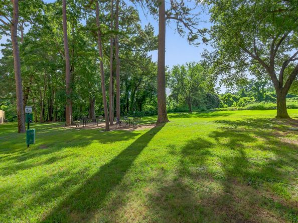 14655 Champion Forest Drive 505, Houston TX 77069