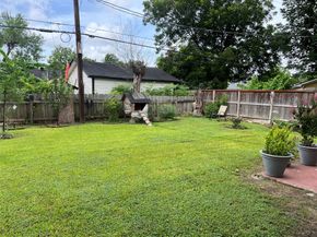 8823 Shadow Crest Street, Houston TX 77074