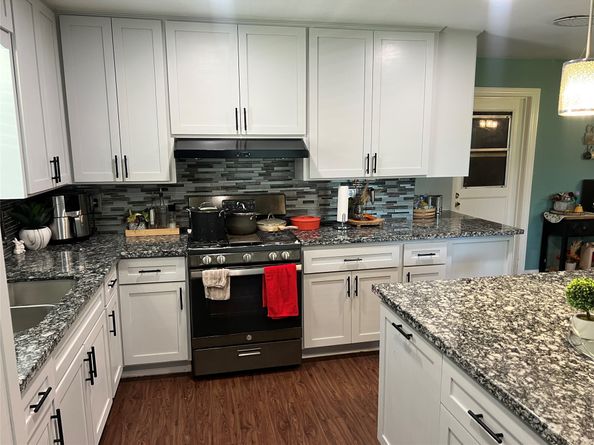 8823 Shadow Crest Street, Houston TX 77074