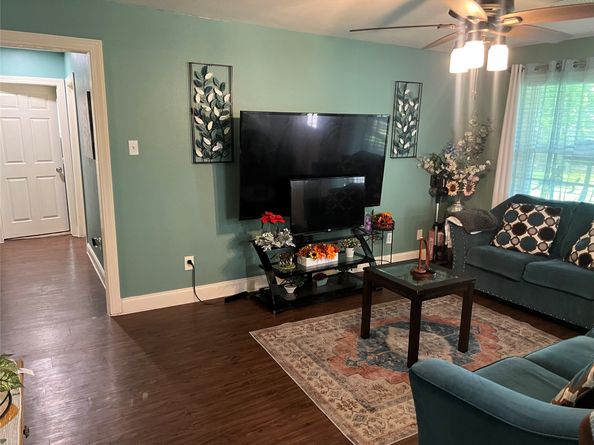 8823 Shadow Crest Street, Houston TX 77074