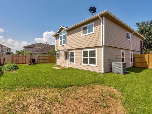 12807 Maybank Shores Court, Houston TX 77045