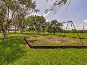 12807 Maybank Shores Court, Houston TX 77045