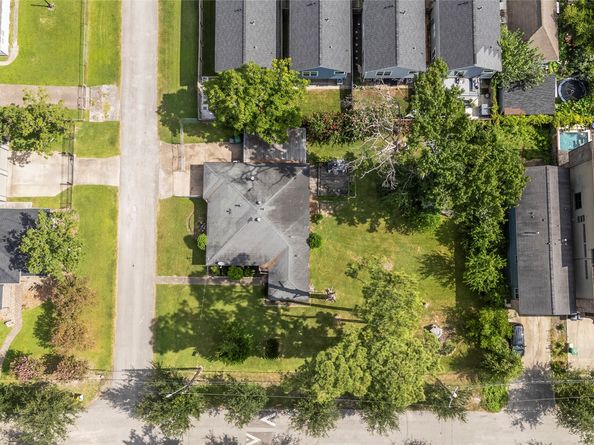 416 Fenn Street, Houston TX 77018