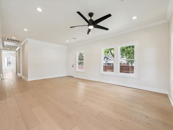 1204 Studewood Street, Houston TX 77008