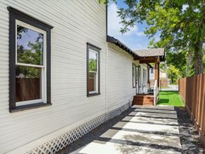 1204 Studewood Street, Houston TX 77008