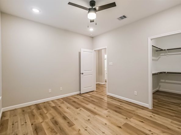 2353 Hoskins Drive, Houston TX 77080