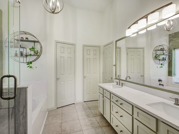 10 E Misty Dawn Drive, The Woodlands TX 77385