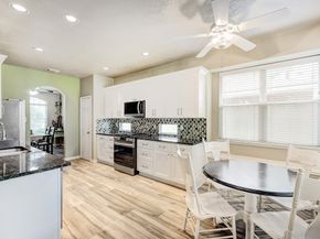 10 E Misty Dawn Drive, The Woodlands TX 77385