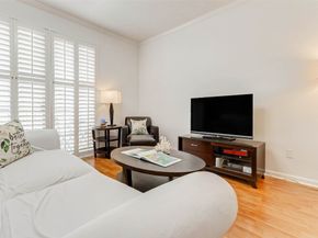 2475 Underwood Street 290, Houston TX 77030