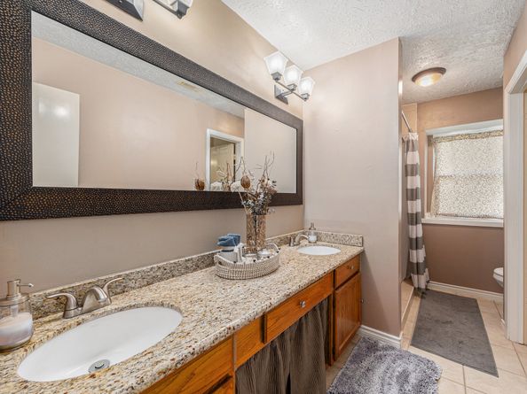 13930 Bonnercrest Drive, Houston TX 77083