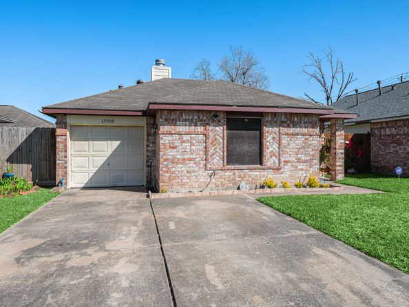 13930 Bonnercrest Drive, Houston TX 77083