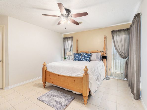 13930 Bonnercrest Drive, Houston TX 77083