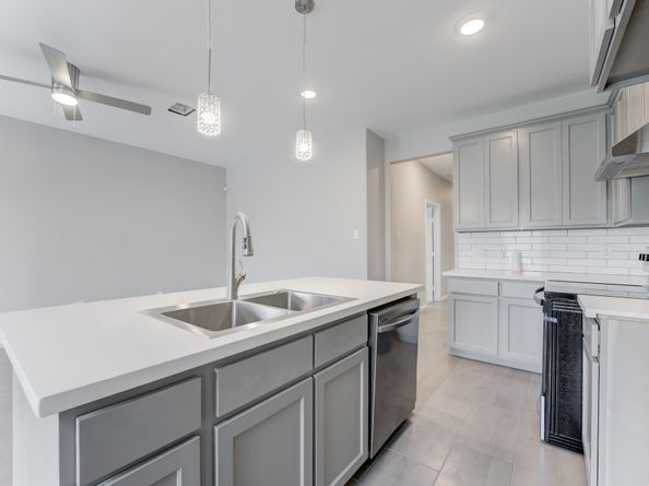 142 Calloway Street, Houston TX 77029